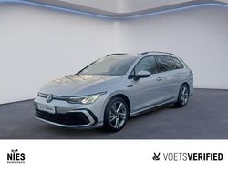 Silber Gebraucht 2023 VW Golf VIII R-line Kombi | 29.290 € (Fairer Preis)