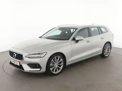 Grau Gebraucht 2019 Volvo V60 Momentum Kombi | 21.900 € (Fairer Preis)