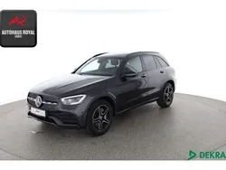 Grau (metallic) Gebraucht 2021 Mercedes GLC300e AMG SUV | 47.779 € (Teuer)
