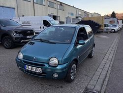 Grün Gebraucht 2003 Renault Twingo Kleinwagen | 1.900 € (Fairer Preis)