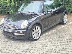 Schwarz Gebraucht 2001 Mini Cooper Kleinwagen | 3.200 €