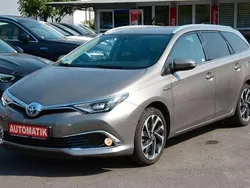 Avant garde bronze Gebraucht 2015 Toyota Auris Hybrid Sport Kombi | 15.900 € (Guter Preis)