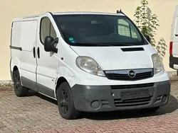 Weiß Gebraucht 2007 Opel Vivaro Van | 2.850 € (Superpreis)