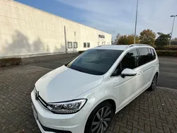 Weiß Gebraucht 2017 VW Touran Highline Van / Kleinbus | 20.000 € (Guter Preis)