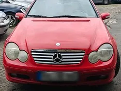 Rot Gebraucht 2001 Mercedes C180 Coupé | 900 € (Guter Preis)