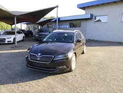 Braun Gebraucht 2016 Skoda Superb Style Kombi | 13.999 € (Guter Preis)