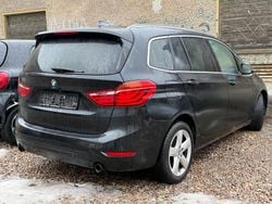 Schwarz Gebraucht 2016 BMW 220 Gran Tourer Sport Line Van / Kleinbus | 14.950 € (Guter Preis)
