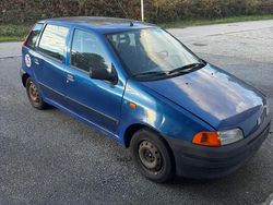 Blau Gebraucht 2005 Fiat 500 S Kleinwagen | 900 €