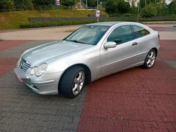 Silber Gebraucht 2002 Mercedes C180 Coupé | 3.100 €