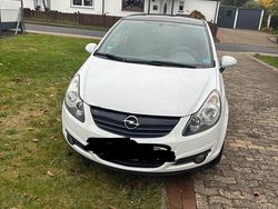 Weiß Gebraucht 2009 Opel Corsa Kleinwagen | 2.100 €