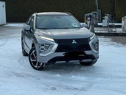 Grau Gebraucht 2021 Mitsubishi Eclipse Kombi | 24.300 €