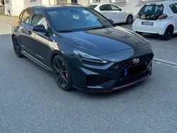 Grau Gebraucht 2023 Hyundai i30 N Performance Limousine | 32.900 € (Etwas zu teuer)