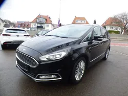 Schwarz Gebraucht 2017 Ford S-MAX Vignale Van / Kleinbus | 14.100 € (Guter Preis)