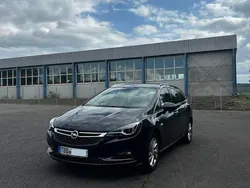 Blau Gebraucht 2018 Opel Astra Kombi | 11.500 € (Fairer Preis)