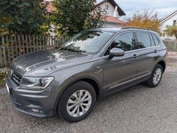 Grau Gebraucht 2017 VW Tiguan Comfortline SUV | 18.500 € (Guter Preis)