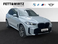 Brooklyn grau metallic Gebraucht 2024 BMW X5 M Sport SUV | 76.900 €