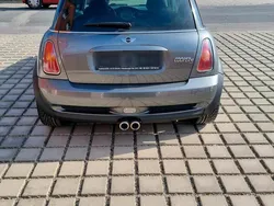 Grau Gebraucht 2003 Mini Cooper S Kleinwagen | 3.599 €