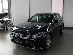 Schwarz , obsidianschwarz metallic Gebraucht 2018 Mercedes GLC250 AMG Limousine | 34.890 € (Fairer Preis)