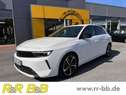 Jade weiss/arktis weiss Gebraucht 2023 Opel Astra Business Elegance Limousine | 22.850 € (Superpreis)