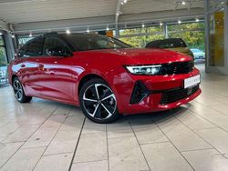 Rot Gebraucht 2024 Opel Astra Kombi | 23.990 € (Guter Preis)