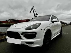 Weiß Gebraucht 2012 Porsche Cayenne Turbo SUV | 22.900 € (Etwas zu teuer)