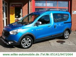 Blau Gebraucht 2016 Dacia Dokker Stepway Van | 12.990 € (Etwas zu teuer)