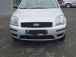 Silber Gebraucht 2003 Ford Fusion Limousine | 1.899 € (Fairer Preis)