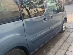 Blau Gebraucht 2018 Peugeot TePee Allure Limousine | 10.970 €