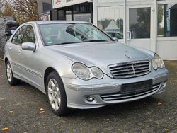Silber Gebraucht 2006 Mercedes C200 Limousine | 5.900 € (Fairer Preis)