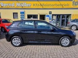 Schwarzmagic perleffekt Neu 2025 Skoda Fabia Limousine | 17.595 € (Guter Preis)