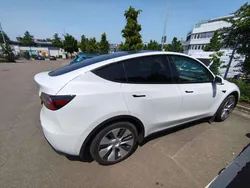 Weiß Gebraucht 2024 Tesla Model Y SUV | 35.500 € (Fairer Preis)