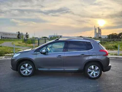 Grau Gebraucht 2013 Peugeot 2008 SUV | 6.000 €