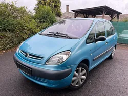 Blau Gebraucht 2001 Citroën Xsara Picasso Van / Kleinbus | 1.290 € (Etwas zu teuer)