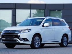 Frost white Gebraucht 2021 Mitsubishi Outlander P-HEV Spirit SUV | 24.980 € (Fairer Preis)