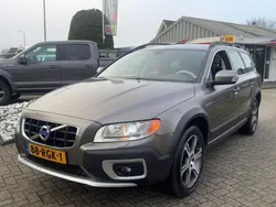 Grau Gebraucht 2011 Volvo XC70 SUV | 12.950 € (Etwas zu teuer)