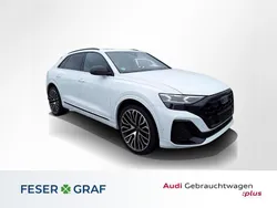 Gletscherweiß Gebraucht 2024 Audi Q8 Ambiente SUV | 84.840 €