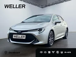 Silber Gebraucht 2021 Toyota Corolla Team Limousine | 22.990 € (Fairer Preis)