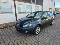 Blau Gebraucht 2011 VW Golf Comfortline Limousine | 4.990 € (Etwas zu teuer)