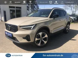 Beige Gebraucht 2024 Volvo XC40 Plus SUV | 35.876 € (Fairer Preis)