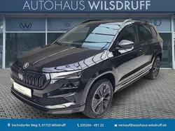 Schwarz Neu 2025 Skoda Karoq SportLine SUV | 35.480 € (Fairer Preis)