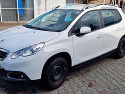 Weiß Gebraucht 2015 Peugeot 2008 Urban Move SUV | 5.950 € (Guter Preis)