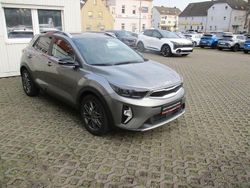 Grau Gebraucht 2024 Kia Stonic SUV | 20.690 € (Fairer Preis)