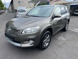 Gebraucht 2013 Toyota RAV4 Travel SUV | 17.990 € (Etwas zu teuer)