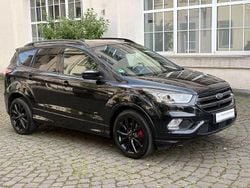 Schwarz Gebraucht 2018 Ford Kuga ST-Line SUV | 12.750 € (Etwas zu teuer)