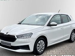Weiß Gebraucht 2023 Skoda Fabia Active Kleinwagen | 14.480 € (Fairer Preis)