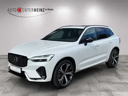 Crystal white / metallic Gebraucht 2023 Volvo XC60 Plus SUV | 44.900 € (Fairer Preis)