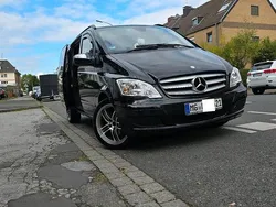 Schwarz Gebraucht 2010 Mercedes Viano Van / Kleinbus | 16.900 € (Fairer Preis)