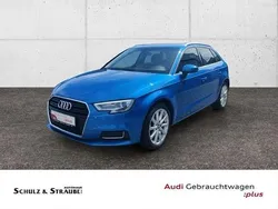 Blau Gebraucht 2020 Audi A3 Sportback Design Limousine | 20.950 € (Fairer Preis)