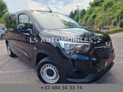 Schwarz Gebraucht 2019 Opel Combo Van / Kleinbus | 8.999 € (Guter Preis)