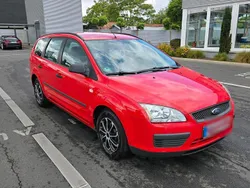 Rot Gebraucht 2006 Ford Focus Kombi | 1.799 € (Teuer)